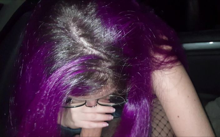 Nyx Scarlett: Boquete no carro!