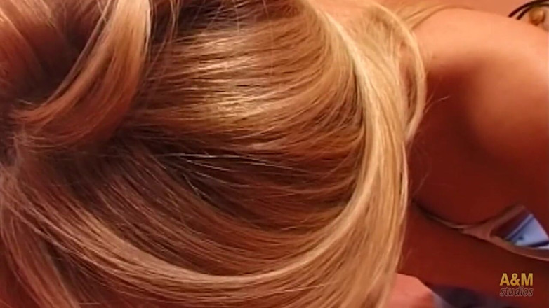 A&M Studios: Robby fute fetele curvă blonde două la două!!