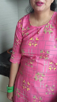 Ibu tiri xxx panas bercakap di dapur