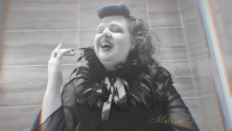 Mxtress Valleycat: Vape Cloud Забуття