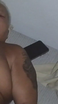 Busig styvmamma som knullar sin styvson