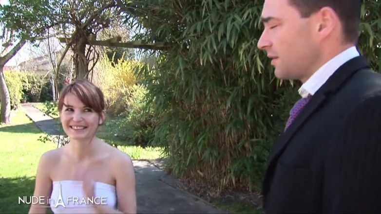 Nude in France: ลิลิกลับมาแล้ว ขอบคุณพวกเธอ
