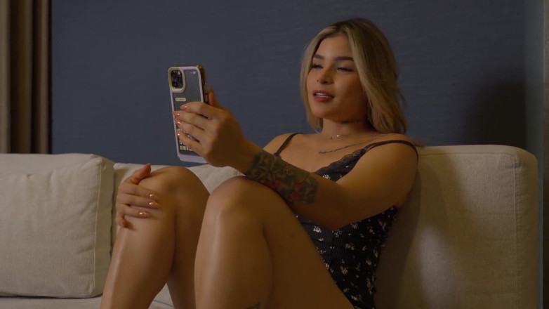 Carolina agudelo: ¡A mi hermanastra le encanta engañar a su novio conmigo! -...