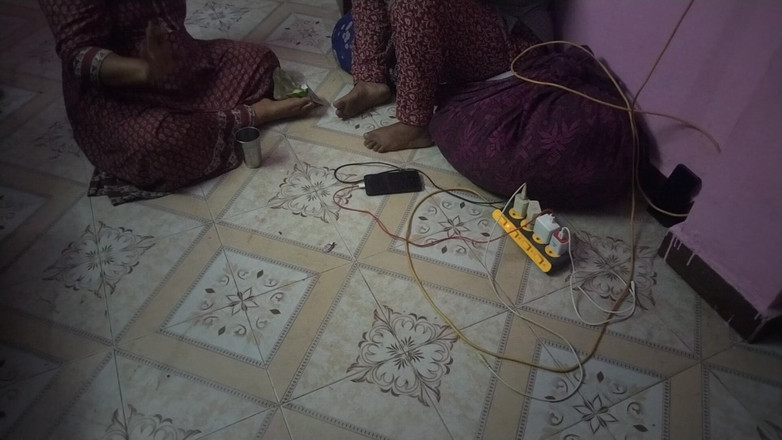 Tamil lesbian: Tamil india hablando sucio en casa