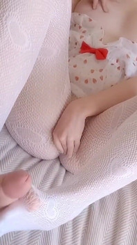 Çok sevimli beyaz külotlu çoraplı seksi kız arkadaşla romantik bir sabah, şehvetli seks