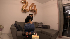 Your fantasy studio: Video 24 tahun kentut dan ucapan selamat ulang tahun