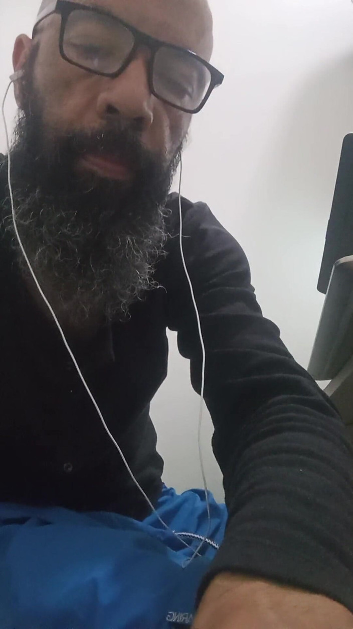 Jhonbahh: Uite cum arăt
