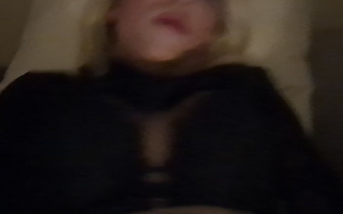 Jen316: Masturbare acasă