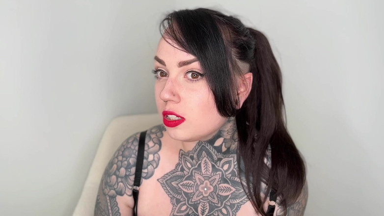 Miss Valentina: Memanggil Keluar Hamba Peras ugut saya