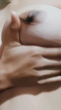 Aku Iska Seksimu, Lihat Sosok Seksiku, Lihat Besarku