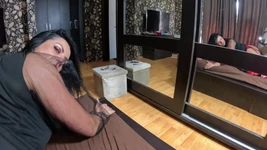 Regina suge pula căgreului și îl fute 287
