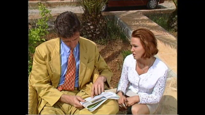 MCG Empire: 一个天真美丽的女人，她擅长浪漫和吮吸鸡巴，所以她乱搞