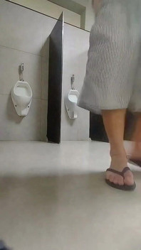 I Showed off in the Supermarket Bathroom and Almost Got Caught by Security.