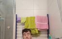 Ilsuccubus: Video về tôi chơi một mình trong bồn tắm!