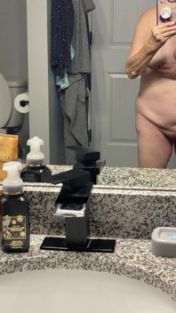 Me Taking Naked Videos of My Sexy Old Mama's Body