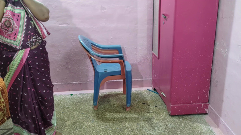 Baby long: Amateur Desi Stepmom's Hardcore Chair Session with Her Thirsty Stepson -...
