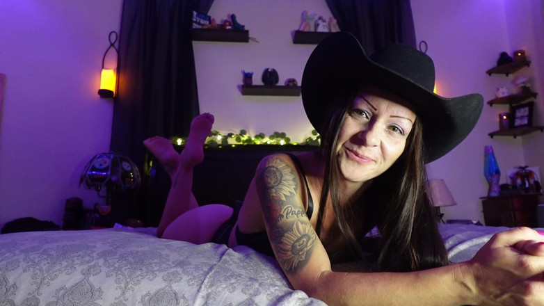 Raven Willow: Cowgirl sole missbruk
