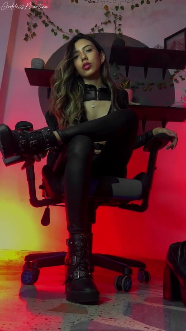 MartinaMagni: Menguji Kemahiran But Awak