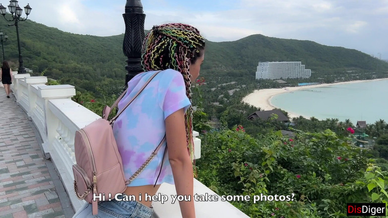 Dis Diger: Otdoor Dick Flashing on the Ferris Wheel - Stranger Girl Help...