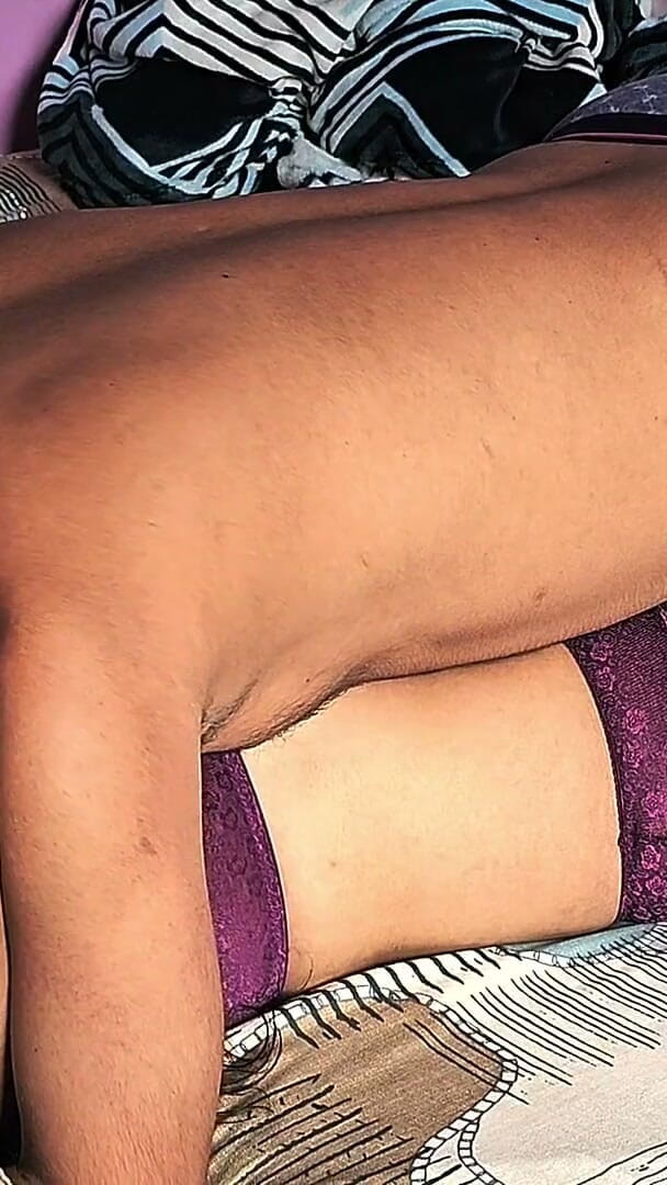 Realsexhub: 熟女继母和继子做爱