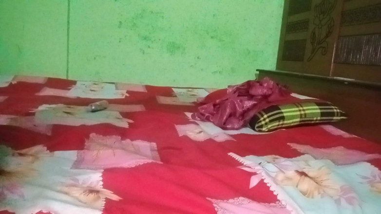 Deshi women: Sexo pela primeira vez meu amigo recém-universitário vem ao meu...