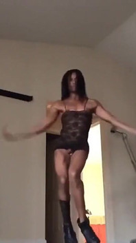 Mais sexy a cada semana ... Vocês putas não ouvem