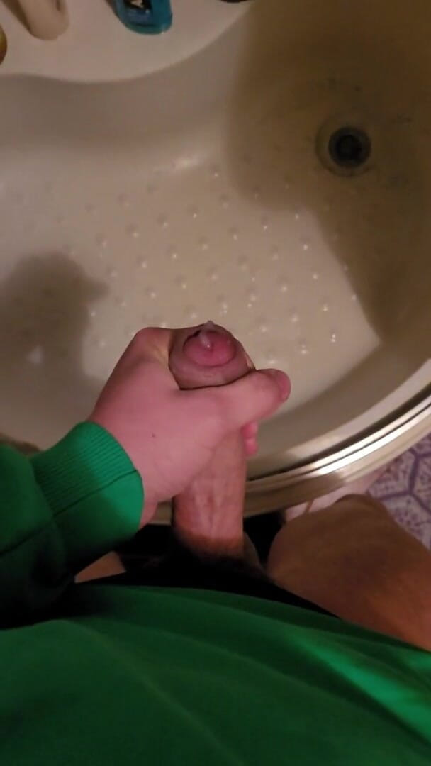 Wanker forever: Secretly Jerking off in the Bathroom