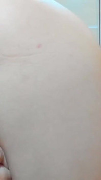 Chaud Myla_angel seins mouillés, lait dégoulinant, doigtage de chatte, chevauchage de gode !