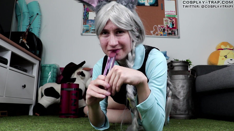 RosalinaxGirl: Judy's dressing down, cosplay trap