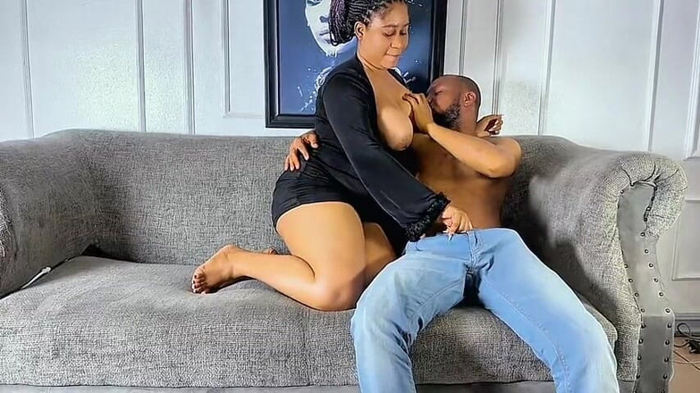 Real Queen Diva: Sürtük azgın üvey kız kardeş canavar yarağını ıslak amının içine iterken üvey erkek...