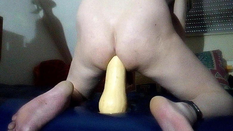 Baandert: Büyük bir sebzeyi sikiyorum!