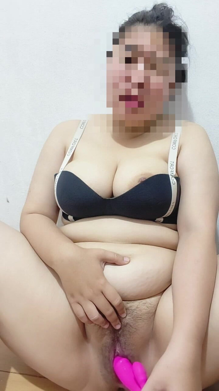 Vaginabig88: ジェーンは孤独なベイブ