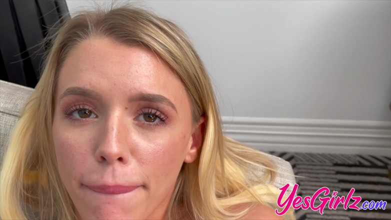 YesGirlz: Evelyn Payne ama seu clitóris gigante