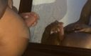 Kimora Creams: Tgirl đi tiểu tôn sùng