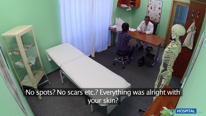 Fake Hospital: Fałszywy szpital - lekarz przepisuje dużą dawkę seksu oralnego w celu...