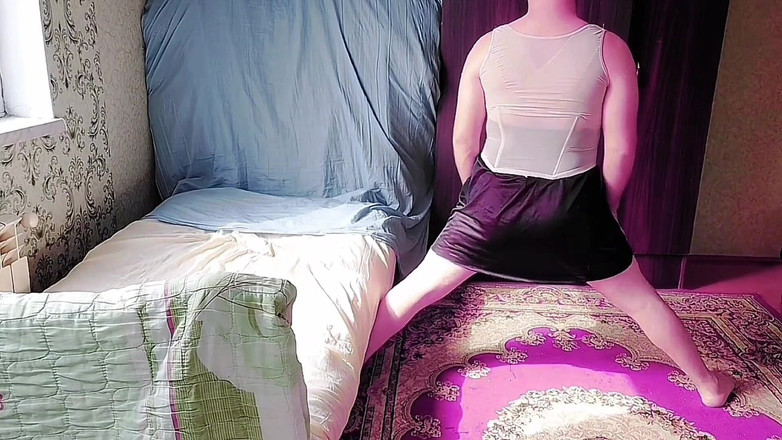 Kitty_Cross: Sizzling and sensational: dunia musikal crossdresser kitty