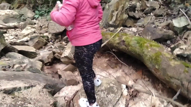Lustybaby605: Aventuri în junglă 2.3 Futând adânc în pădure