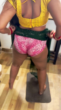 Big Ass Desi Bhabhi Waiting for Your Big Cock