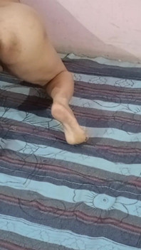Sayra membuat paparan kuat pantat dan pepek panasnya