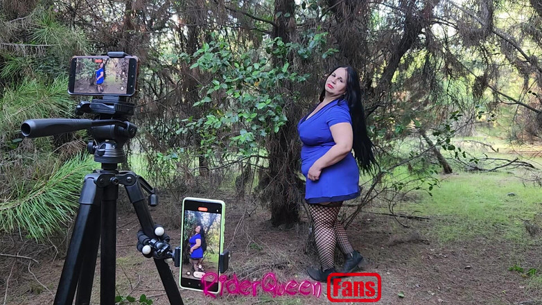 Riderqueen BBW Step Mom Latina Ebony: Riderqueen alleen, buitenshuis, video's voor fans