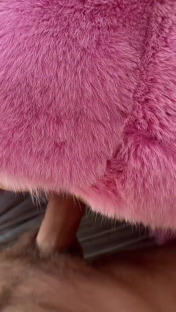 Coniglietta rosa sexy in costume di pelliccia viene scopata e riempita di sperma! Masturbazione in pelliccia (OttaKoi) Sexy Pink Bunny in Fur Suit Get Fucked and Creampied! Fur Masturbation (OttaKoi)