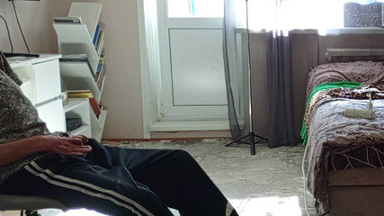 Zona901: La femme de ménage accepte de baiser pour obtenir un...