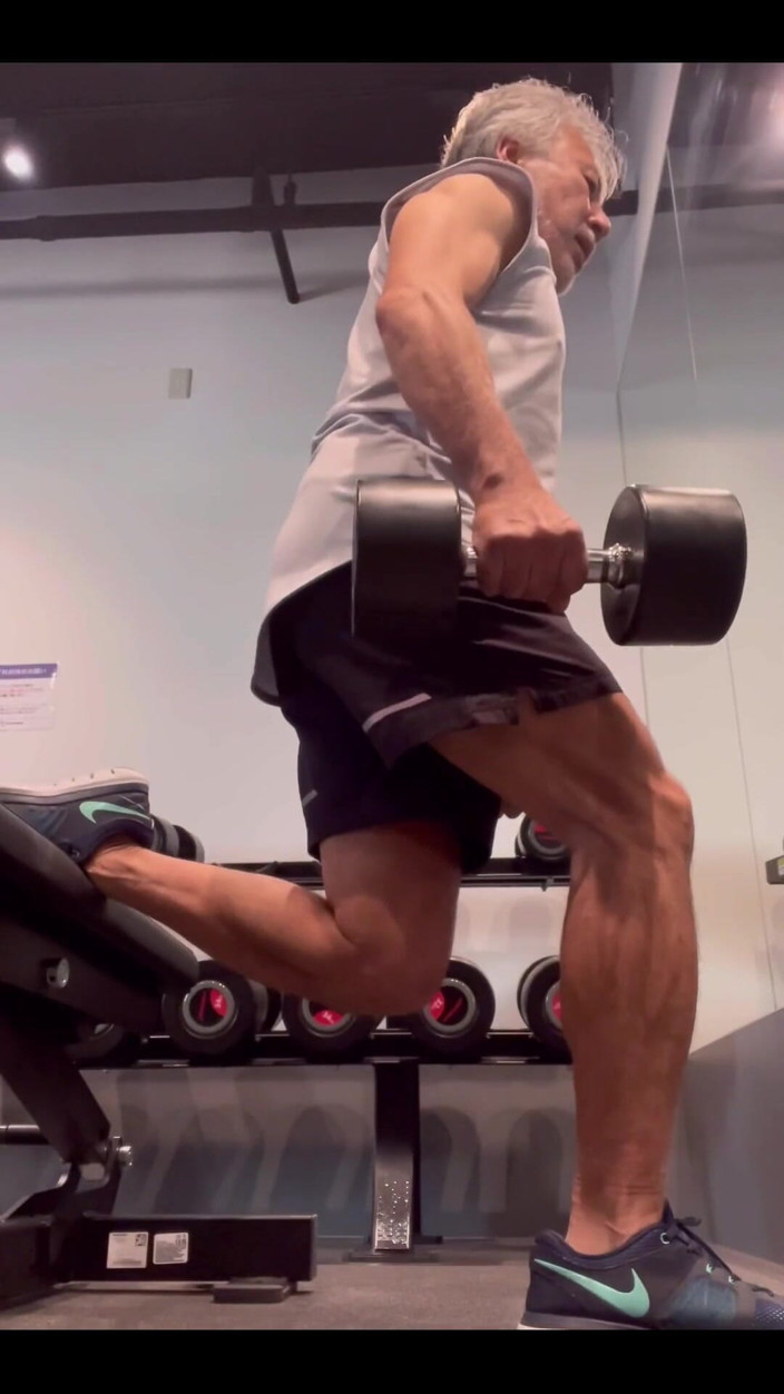 Japanese daddy: Lower Body Muscle Training