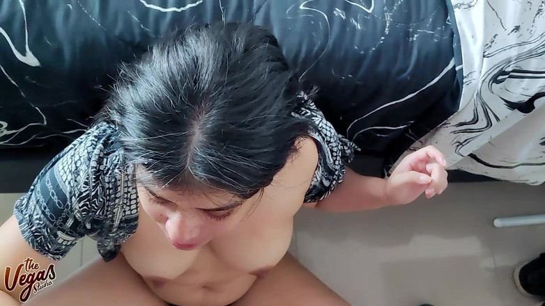 Selena Vega: Sexy amatérský pár šuká před zrcadlem