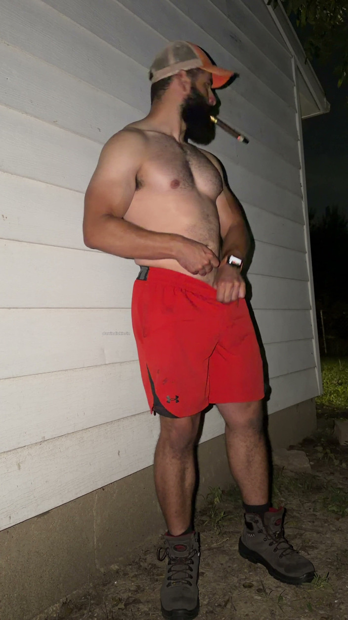 mascbeef95: Muscle Cub Cigar and Cum Outdoors