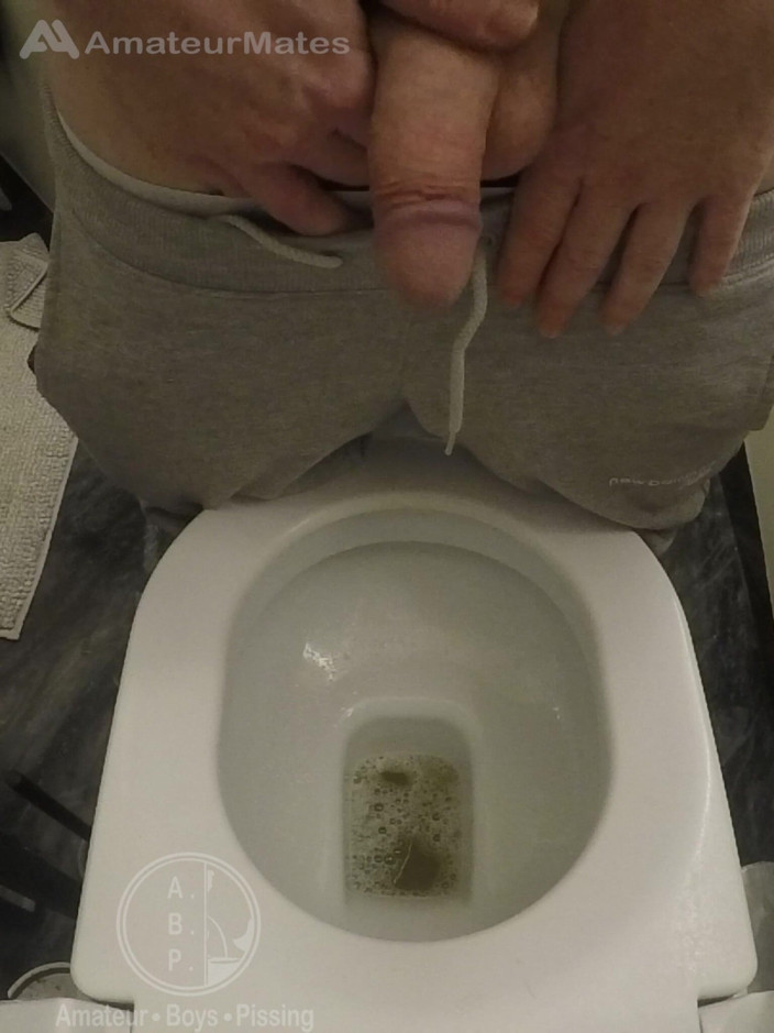 AmateurBoysPissing: Amateur Boy Caught Pissing at His Friend’s House