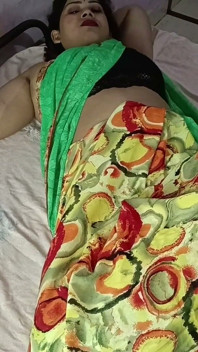 Desi Indian Brother-in-law Fed His Sister-in-law a Banana, Had Sex with Her, and Licked Her Pussy. Hindi Video