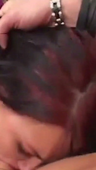Seria wydarzeń od nagości na świeżym powietrzu po fotografię grupową i wreszcie kurwa Titty