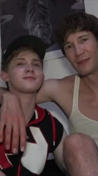 blond dziwka twink Andrea zerżnięta przez swojego prostego przyjaciela starszego