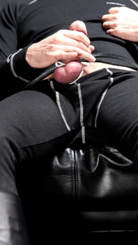 Binding Cock and Balls with Rope